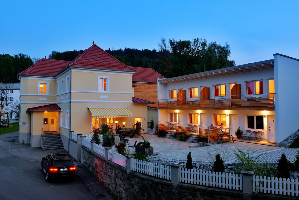Pension Gambrinus Passau Exterior foto